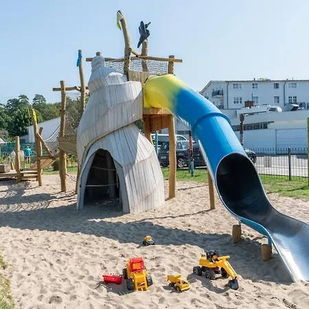664, Seepark شقة